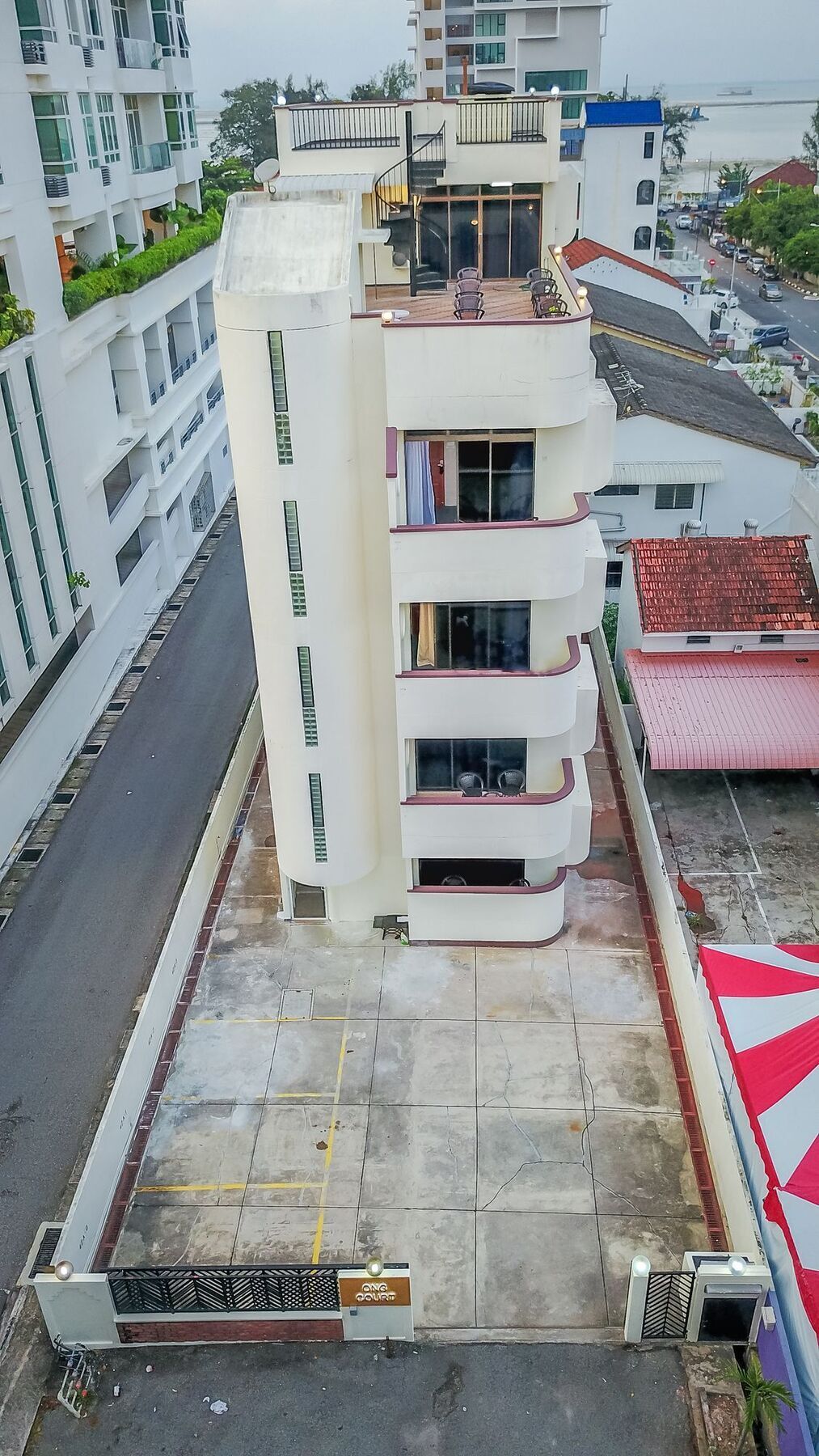 Hotel Spot On 89645 Ong'S Court à George Town Extérieur photo